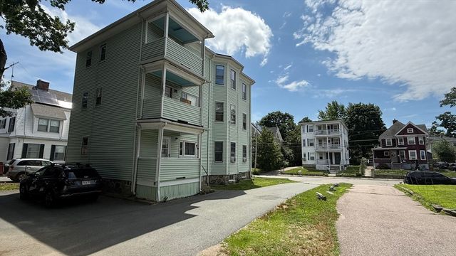 67 Sycamore Ave 3, Brockton, MA 02301