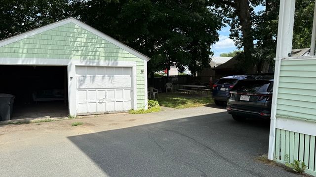 67 Sycamore Ave 3, Brockton, MA 02301