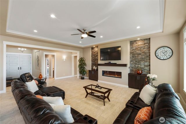 518 64th Avenue Ct East, Fife, WA 98424