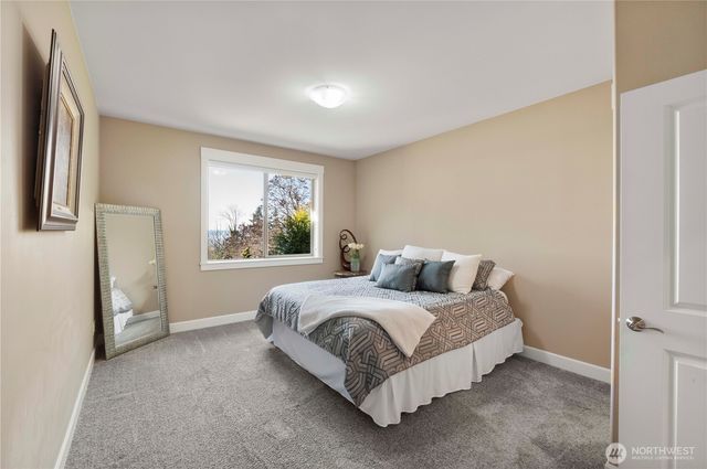 518 64th Avenue Ct East, Fife, WA 98424