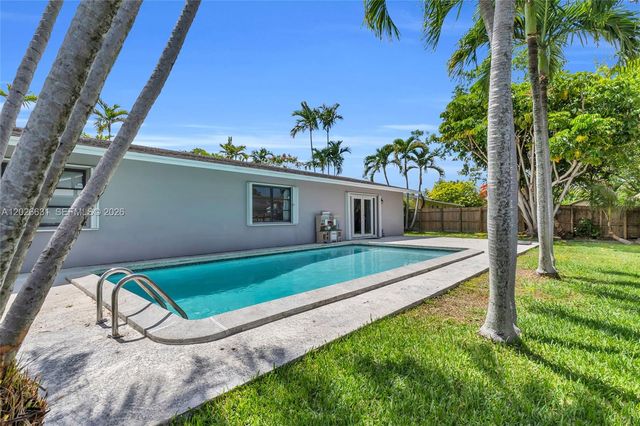 18645 SW 90th Ave, Cutler Bay, FL 33157