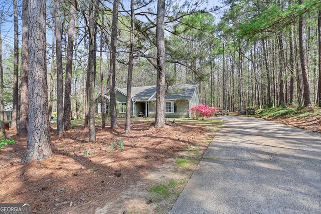 65 Posey Woods Drive, Newnan, GA 30265