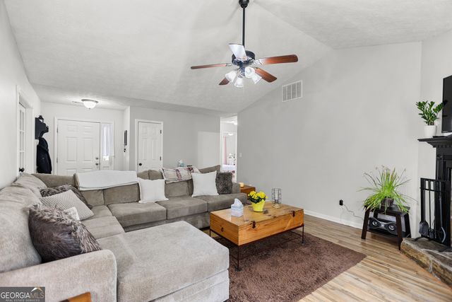 65 Posey Woods Drive, Newnan, GA 30265