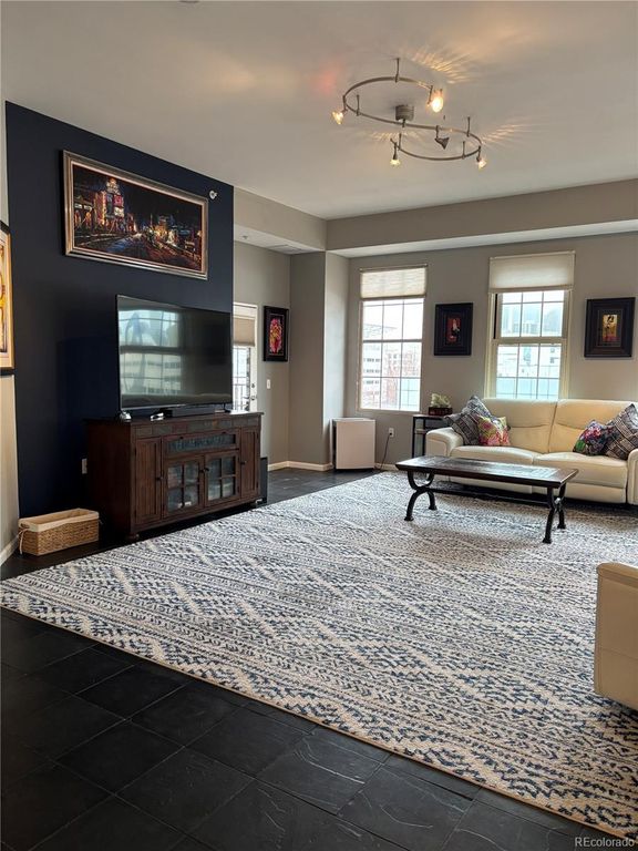 Image 5 of property listing at 475 W 12th Avenue 4E, Denver, CO 80204
