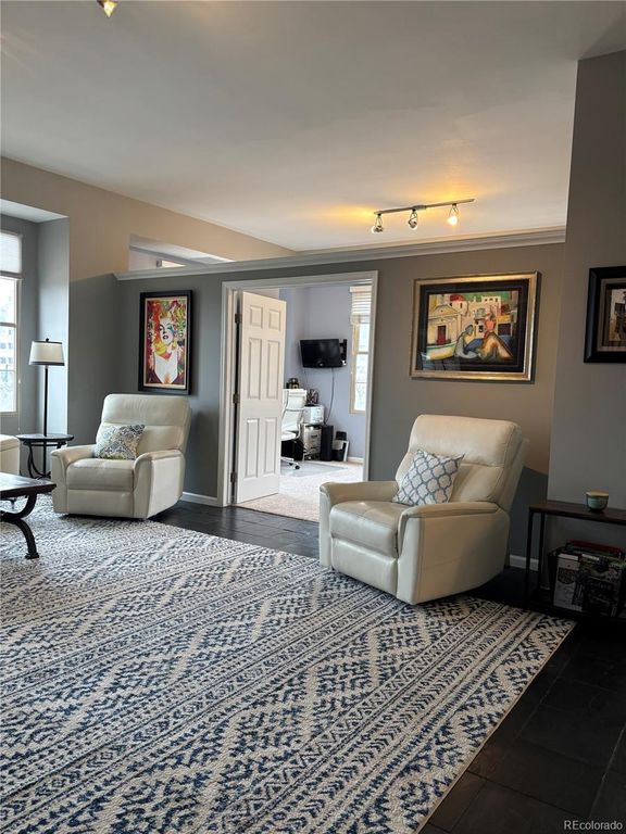 Image 7 of property listing at 475 W 12th Avenue 4E, Denver, CO 80204