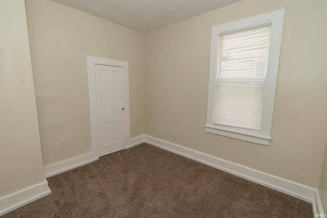 922 Monroe Street, Elkhart, IN 46516