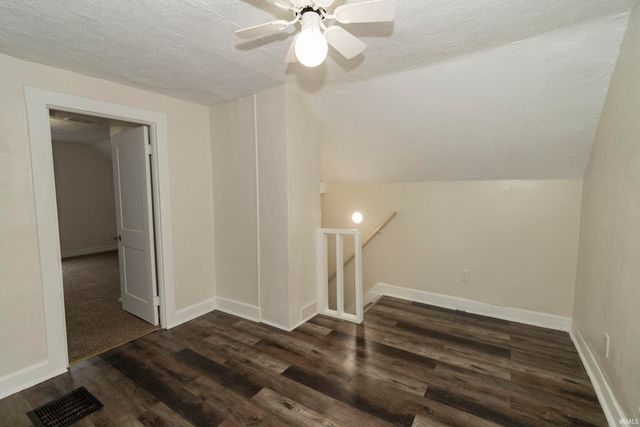 922 Monroe Street, Elkhart, IN 46516