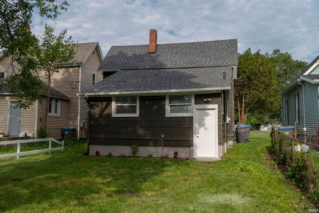 922 Monroe Street, Elkhart, IN 46516