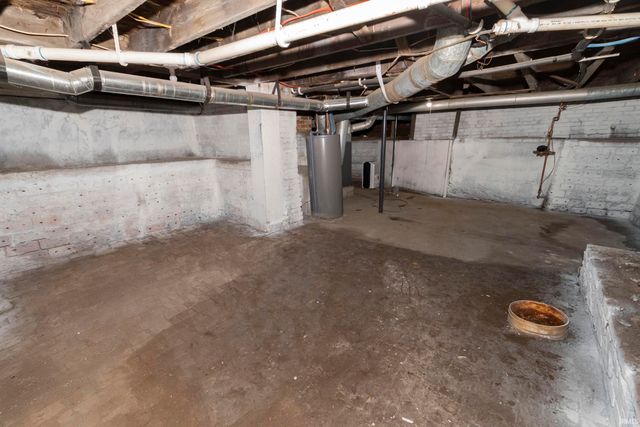 922 Monroe Street, Elkhart, IN 46516