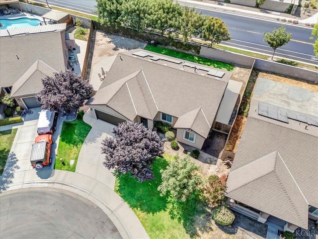 1413 W Acres Court, Hanford, CA 93230