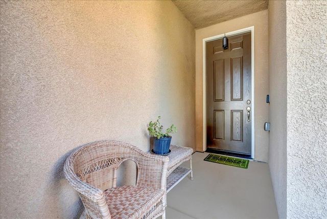1413 W Acres Court, Hanford, CA 93230