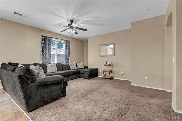 1413 W Acres Court, Hanford, CA 93230