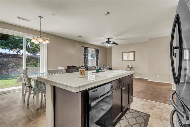 1413 W Acres Court, Hanford, CA 93230