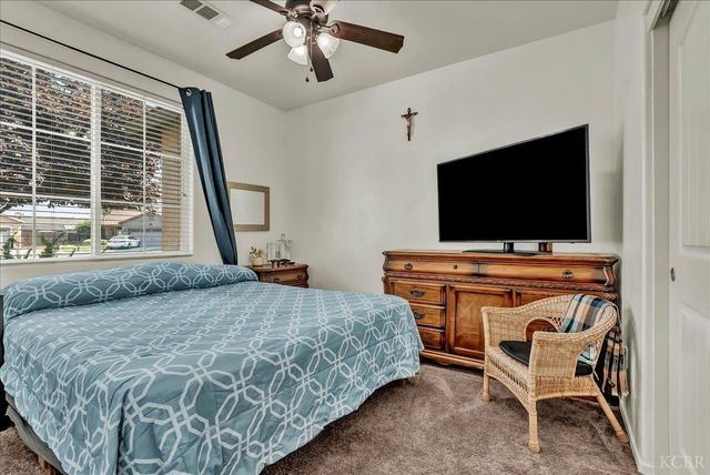 1413 W Acres Court, Hanford, CA 93230