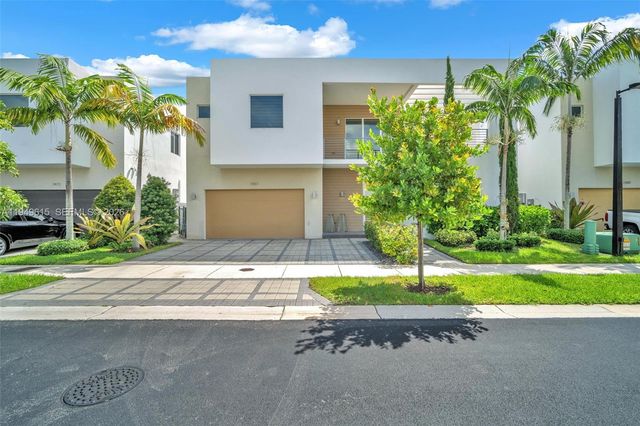 7457 NW 101st Ave 7457, Doral, FL 33178