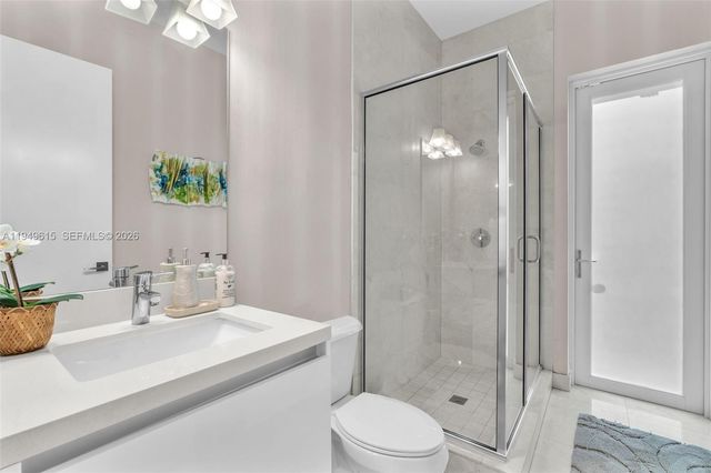 7457 NW 101st Ave 7457, Doral, FL 33178