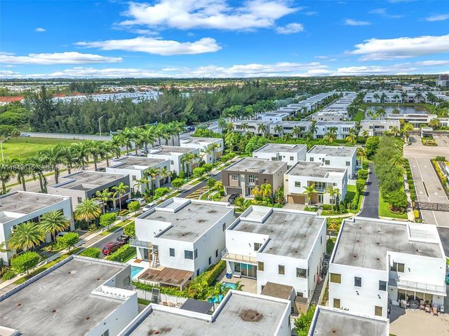 7457 NW 101st Ave 7457, Doral, FL 33178