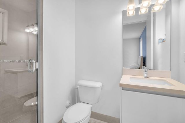 7457 NW 101st Ave 7457, Doral, FL 33178