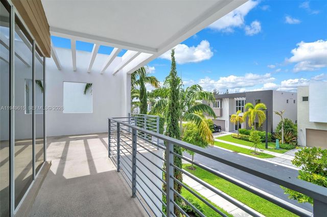 7457 NW 101st Ave 7457, Doral, FL 33178