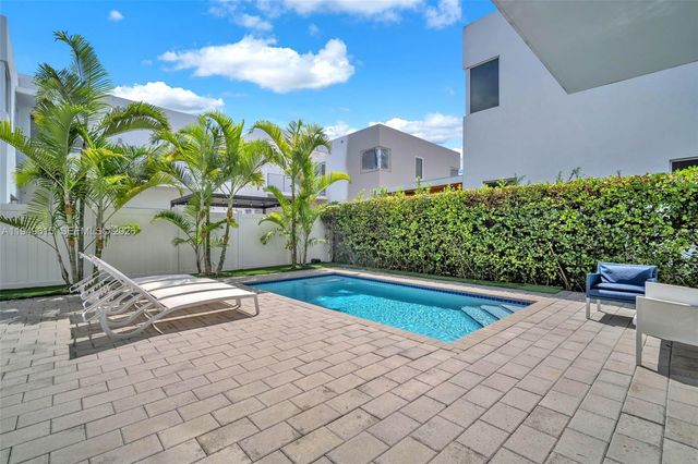 7457 NW 101st Ave 7457, Doral, FL 33178