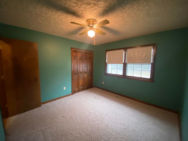 63201 E 282 Road, Grove, OK 74344