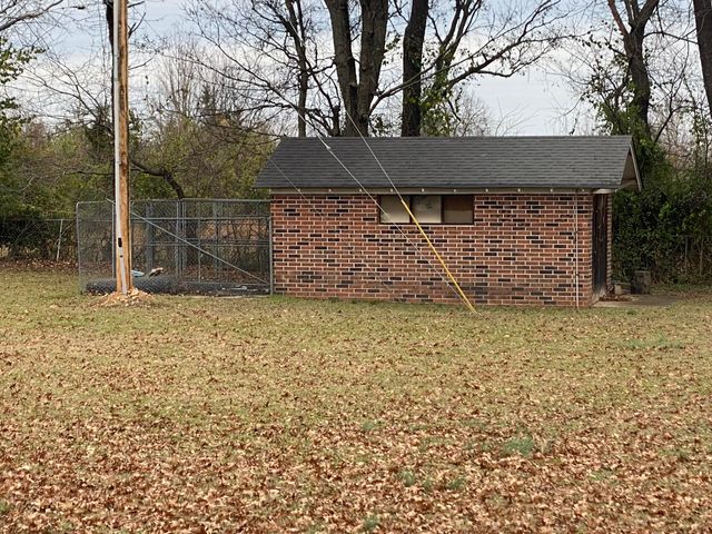 63201 E 282 Road, Grove, OK 74344