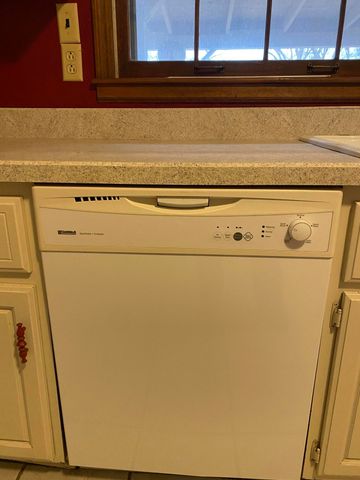 63201 E 282 Road, Grove, OK 74344