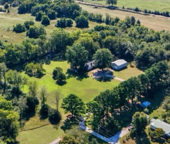 63201 E 282 Road, Grove, OK 74344