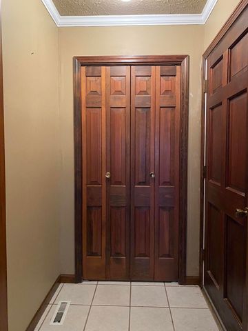 63201 E 282 Road, Grove, OK 74344