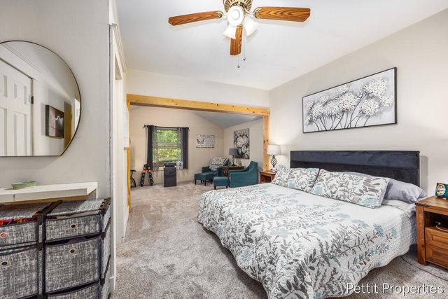 417 S Stewart Avenue, Fremont City, MI 49412