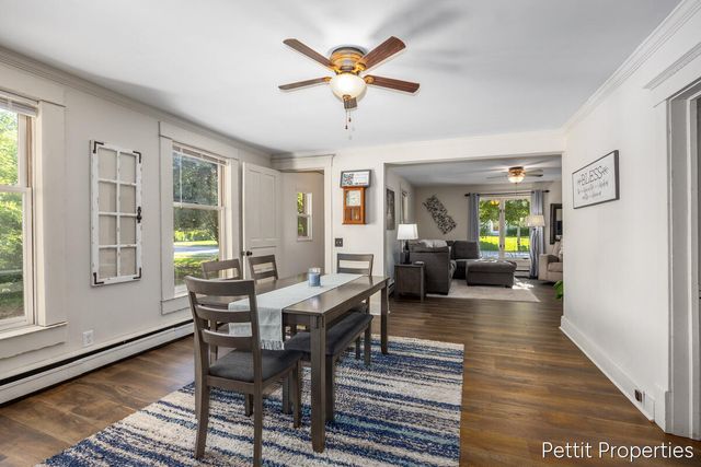 417 S Stewart Avenue, Fremont City, MI 49412