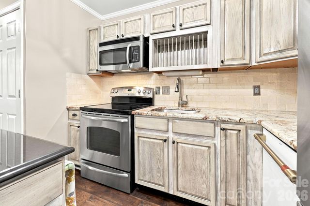 65 Park Terrace Drive 4, Clyde, NC 28721