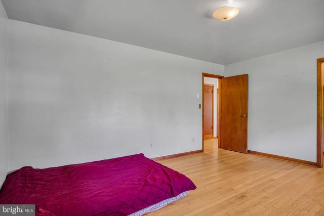 268 N BIESECKER RD, Thomasville, PA 17364