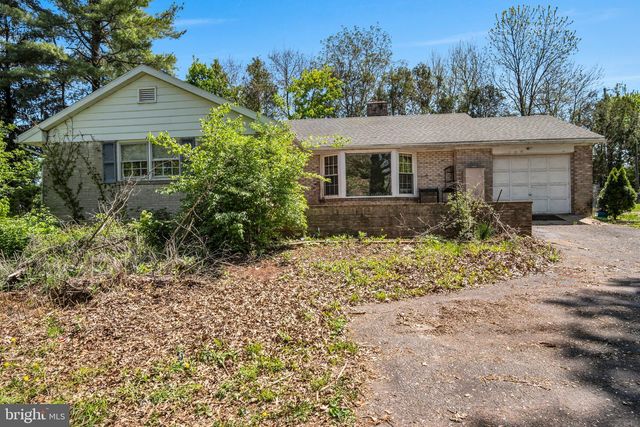 268 N BIESECKER RD, Thomasville, PA 17364