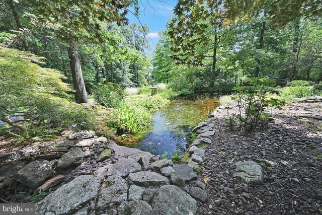 360 NETZLEY DR, Denver, PA 17517
