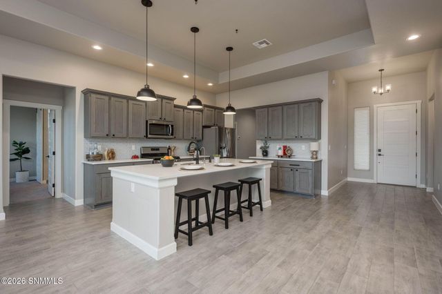 6516 Blackbird Road, Las Cruces, NM 88012