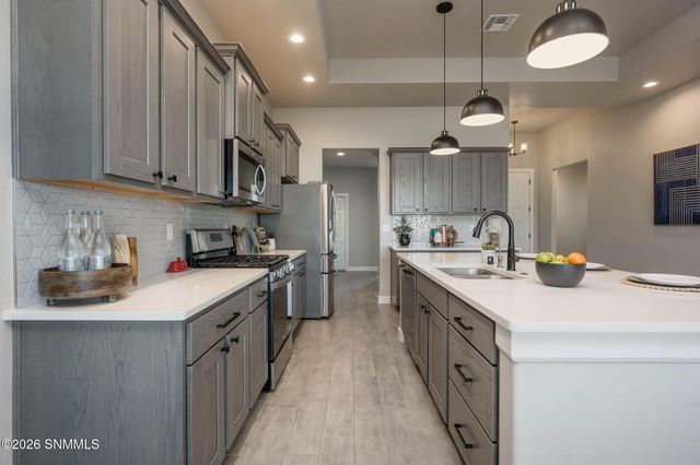 6516 Blackbird Road, Las Cruces, NM 88012