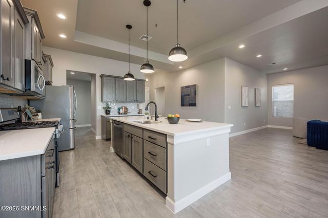 6516 Blackbird Road, Las Cruces, NM 88012