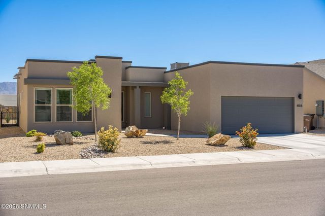 6516 Blackbird Road, Las Cruces, NM 88012