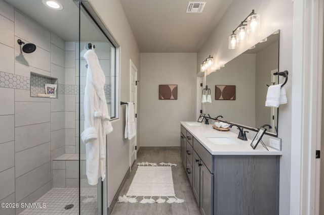 6516 Blackbird Road, Las Cruces, NM 88012