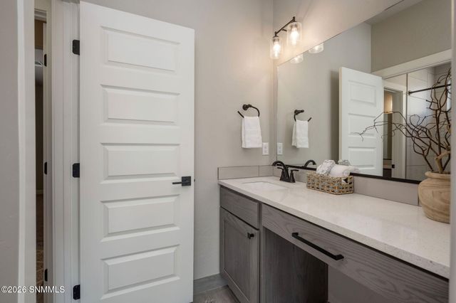 6516 Blackbird Road, Las Cruces, NM 88012