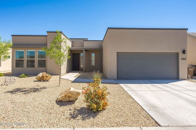 6516 Blackbird Road, Las Cruces, NM 88012