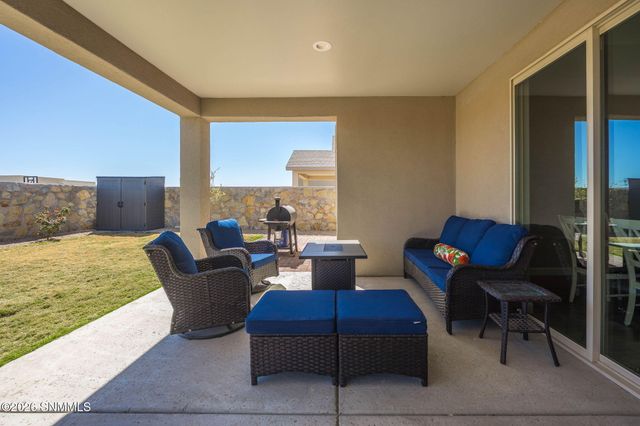 6516 Blackbird Road, Las Cruces, NM 88012