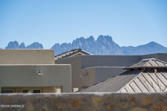 6516 Blackbird Road, Las Cruces, NM 88012