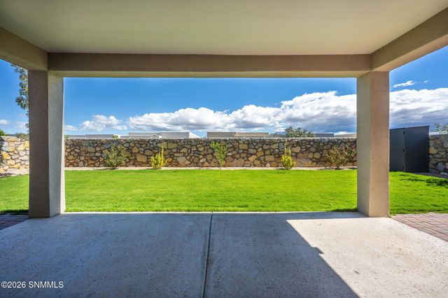 6516 Blackbird Road, Las Cruces, NM 88012
