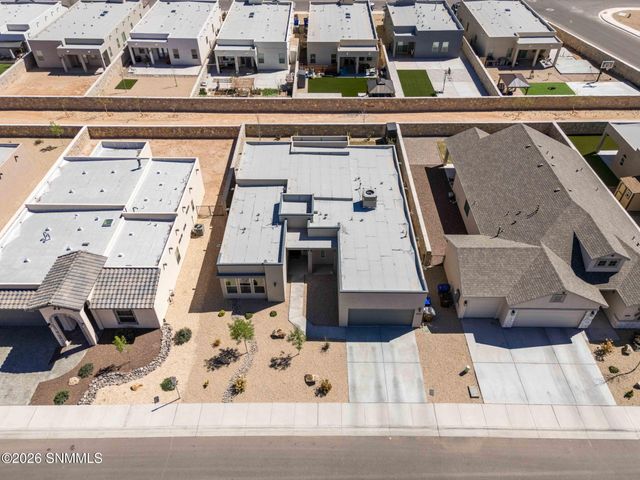 6516 Blackbird Road, Las Cruces, NM 88012
