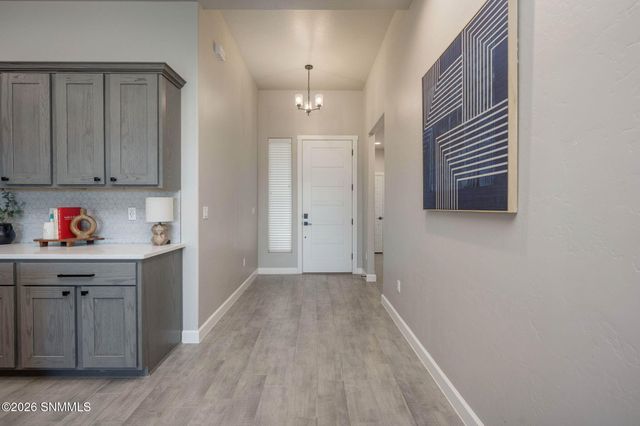6516 Blackbird Road, Las Cruces, NM 88012