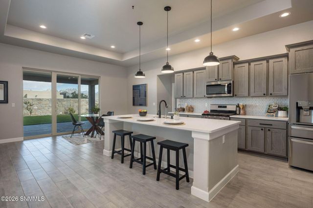 6516 Blackbird Road, Las Cruces, NM 88012