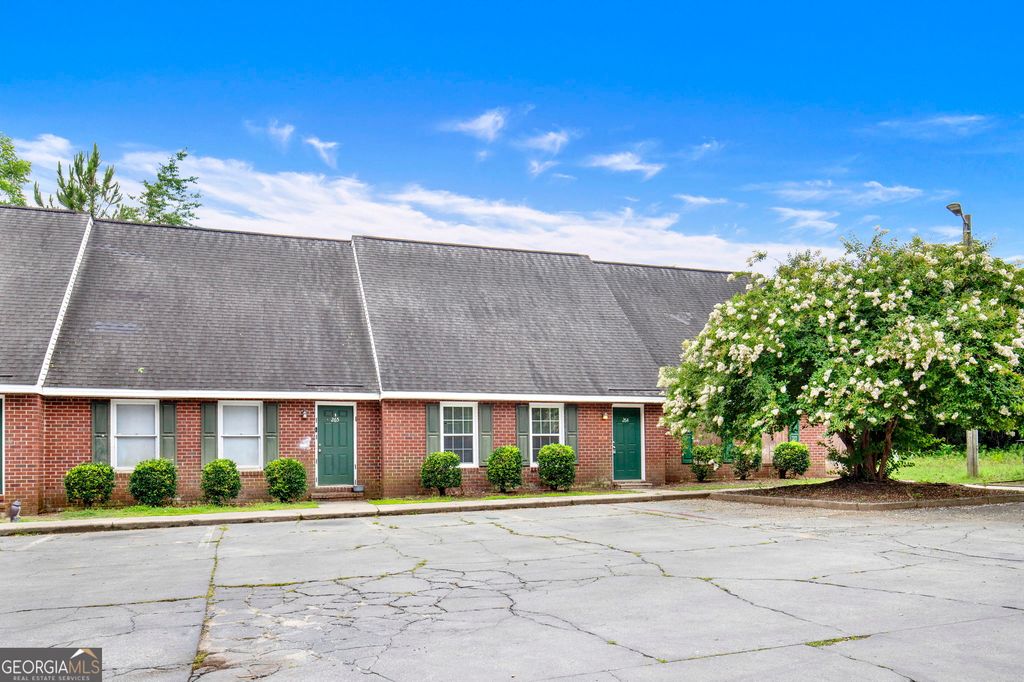 230 Lanier Drive 264, Statesboro, GA 30458