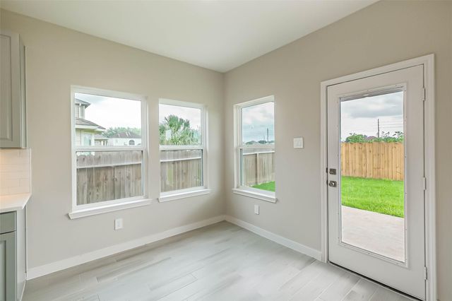 2423 Inlet Court, Fresno, TX 77545